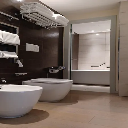 Rmh Des Arts 4* Modena