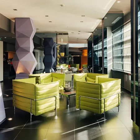 Rmh Des Arts Hotell 4*