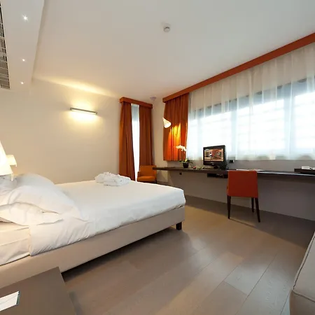 Hotel Rmh Des Arts