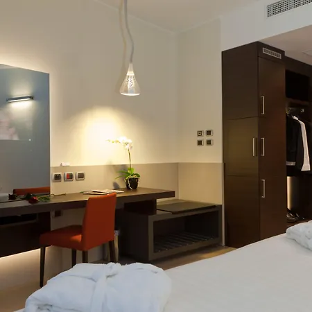 Rmh Des Arts Hotel 4*