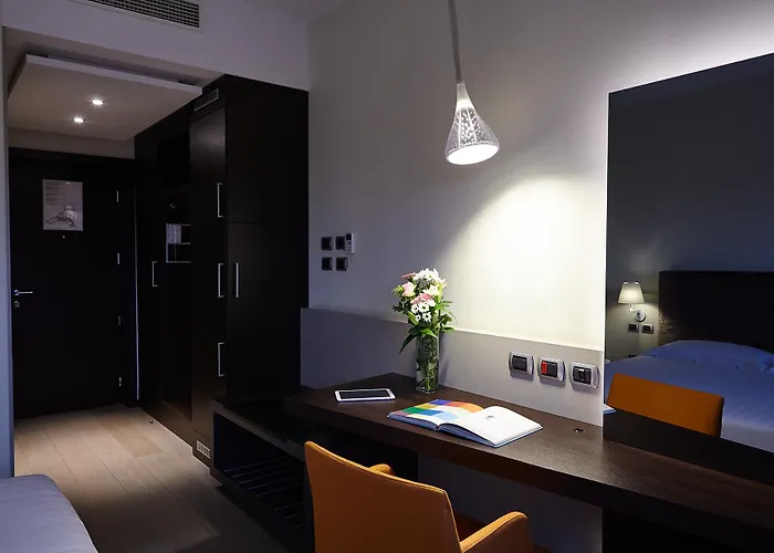 Rmh Des Arts 4* Modène