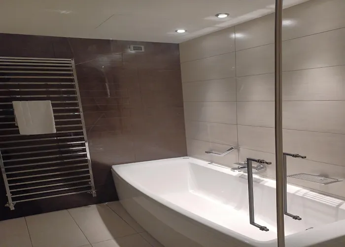 Hotell Rmh Des Arts Modena
