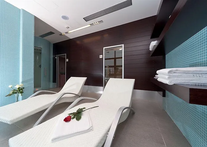 Rmh Des Arts Hotell Modena