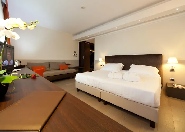 Rmh Des Arts Hotell 4*