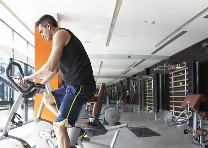 Hotel Rmh Des Arts Modène