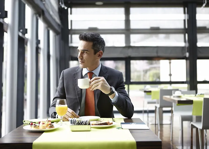 Rmh Des Arts Hotel Modène